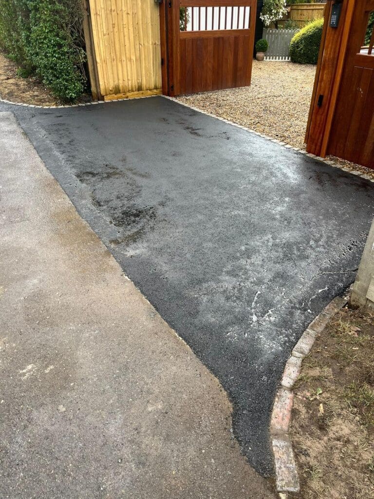 Tarmac Drive Entrance Bisham